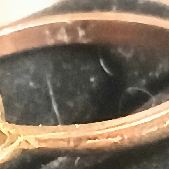 Engraved Floral Motif Gold Band for Women - Picture 5 of 5